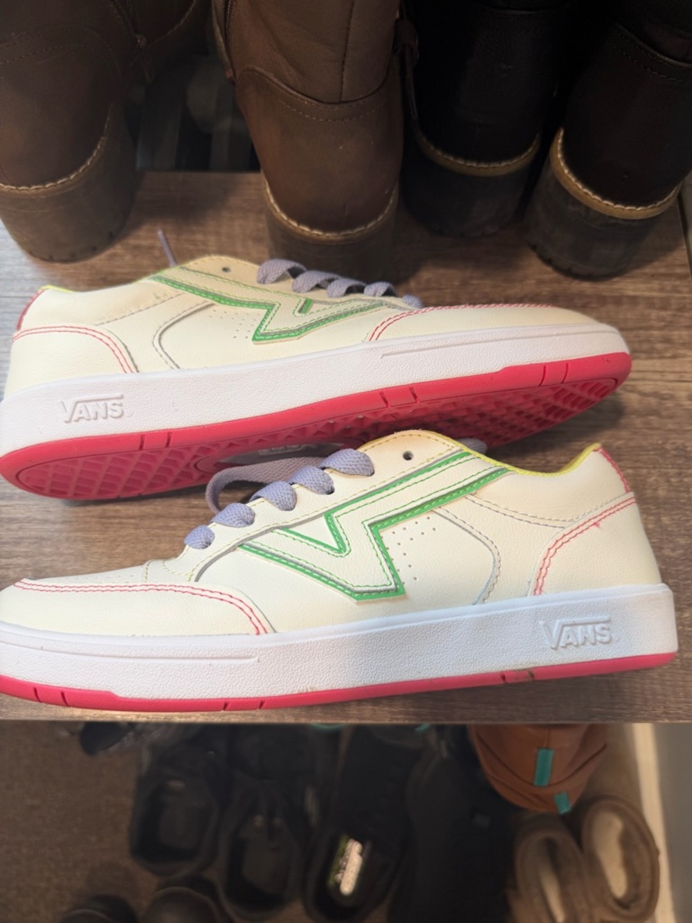 Vans Lowland ComfyCush Pop LIKE NEW SZ 9